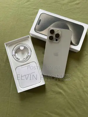 Apple iPhone 15 Pro Max 256 GB Silver
