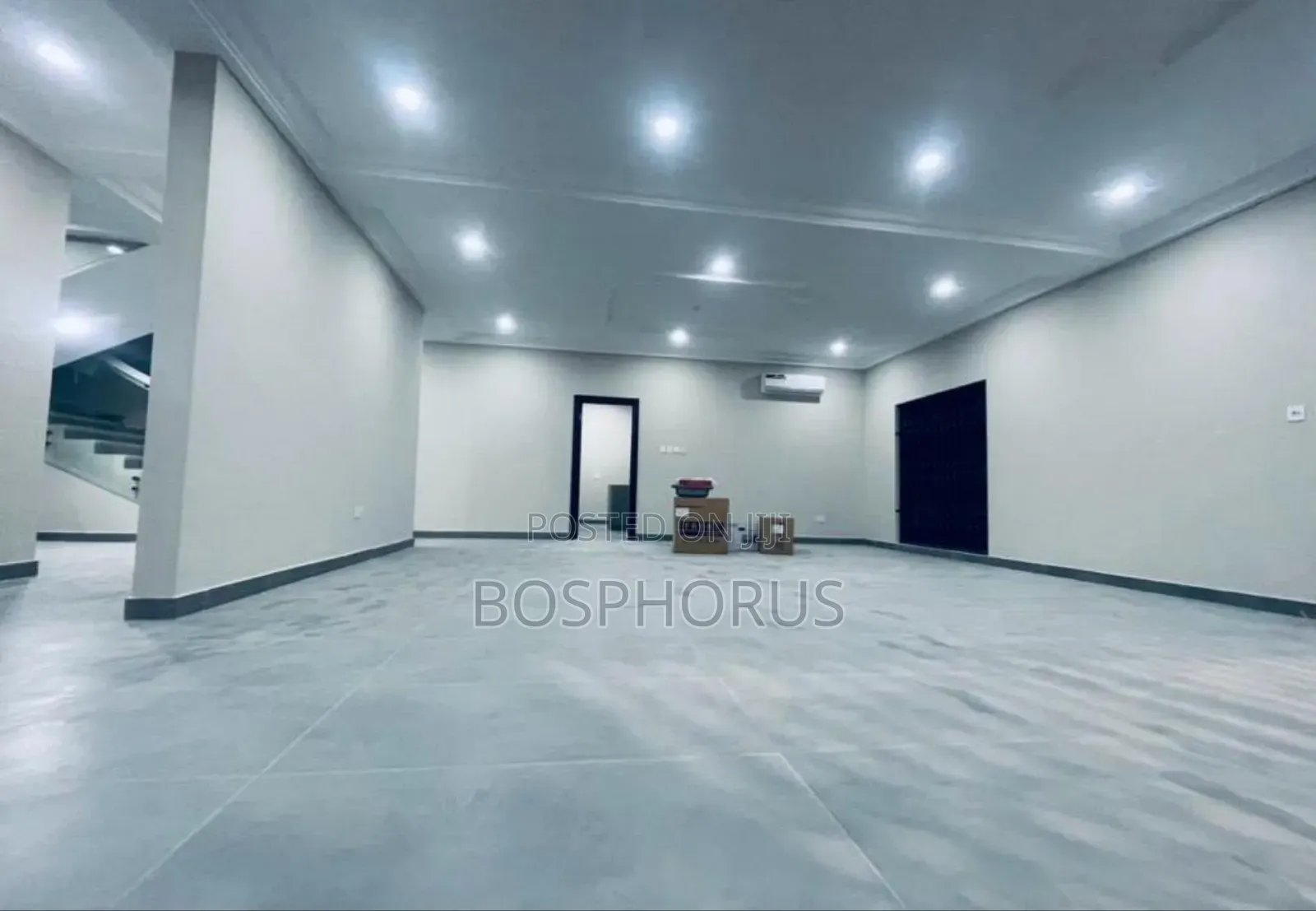 5bdrm House in East Legon for sale