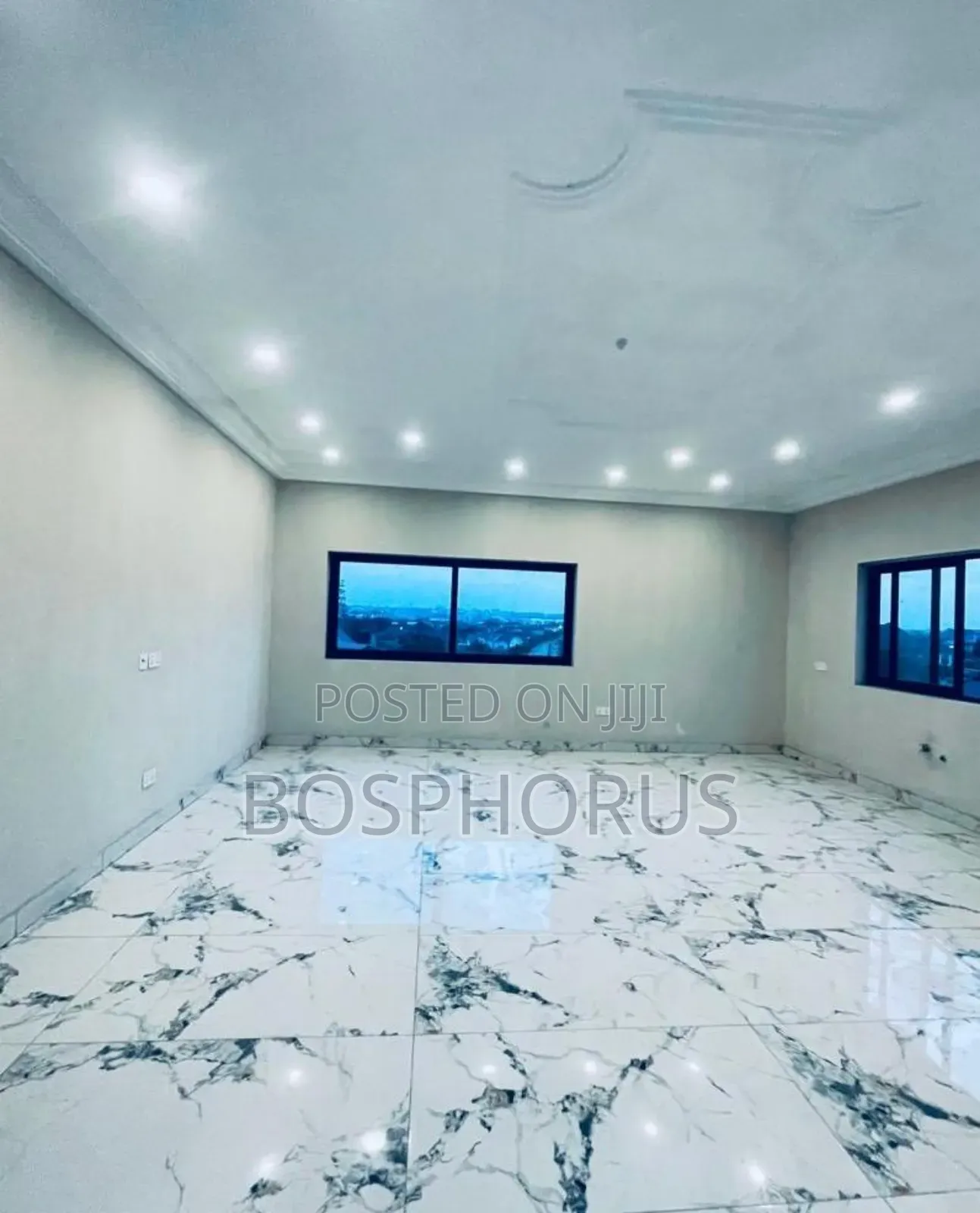 5bdrm House in East Legon for sale