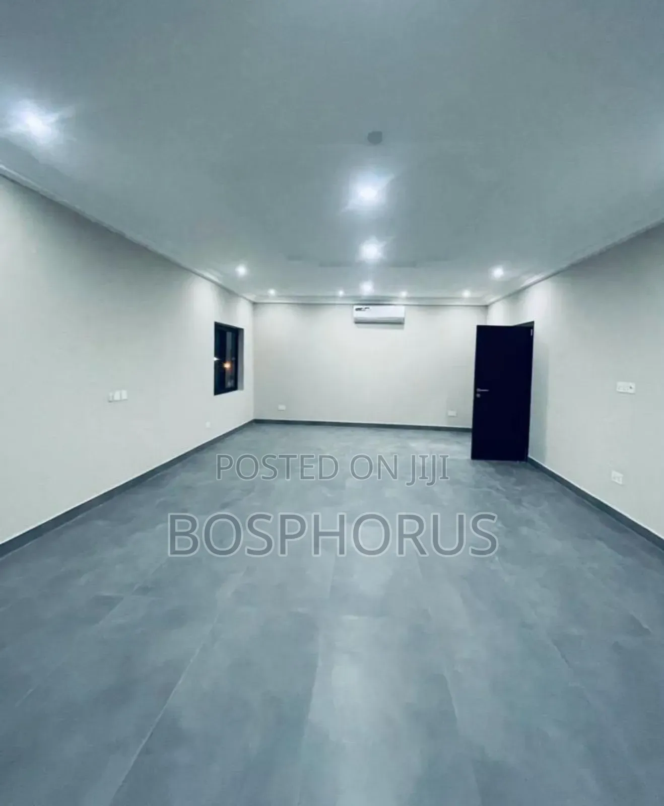 5bdrm House in East Legon for sale