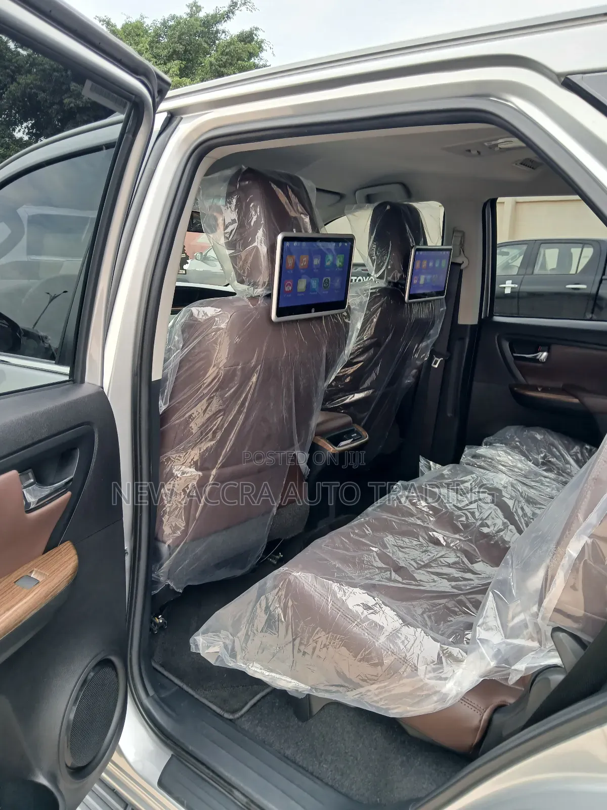 Toyota Fortuner 2.7 AWD 2023 Silver