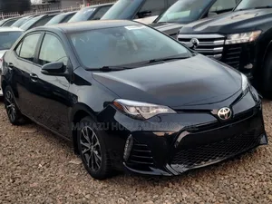 Toyota Corolla SE (1.8L 4cyl 2A) 2019 Black