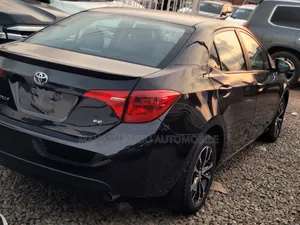 Toyota Corolla SE (1.8L 4cyl 2A) 2019 Black