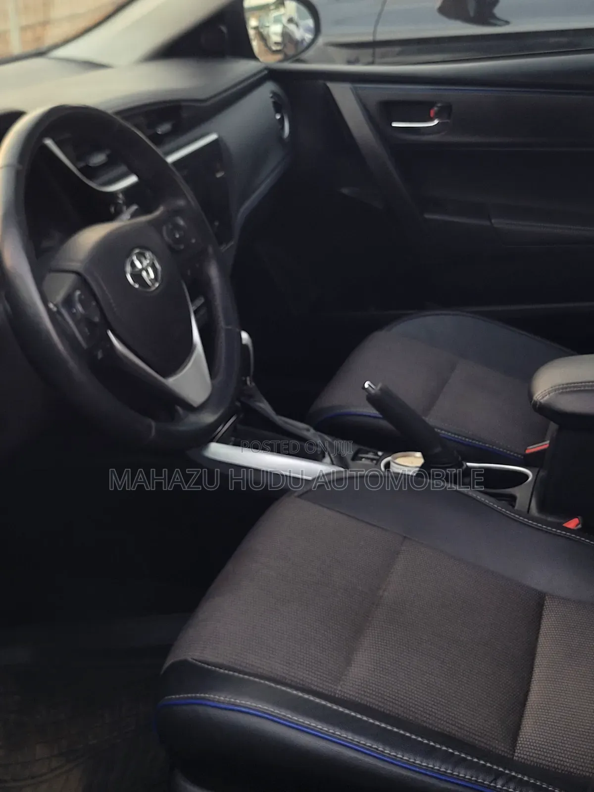 Toyota Corolla SE (1.8L 4cyl 2A) 2019 Black