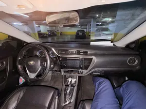 Toyota Corolla SE (1.8L 4cyl 2A) 2019 Black