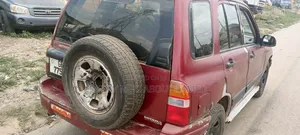Suzuki Vitara 2010 Red