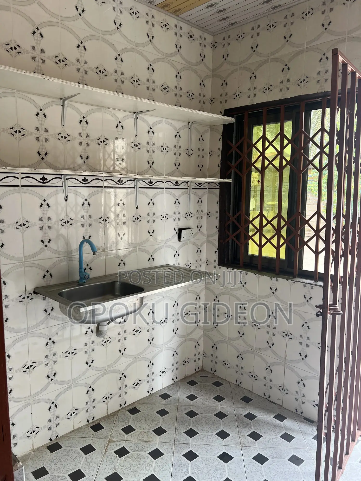 1bdrm Room & Parlour in Ablekuma for rent