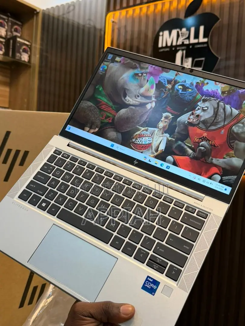 New Laptop HP EliteBook 830 G8 16GB Intel Core I7 HDD+SSD 512GB