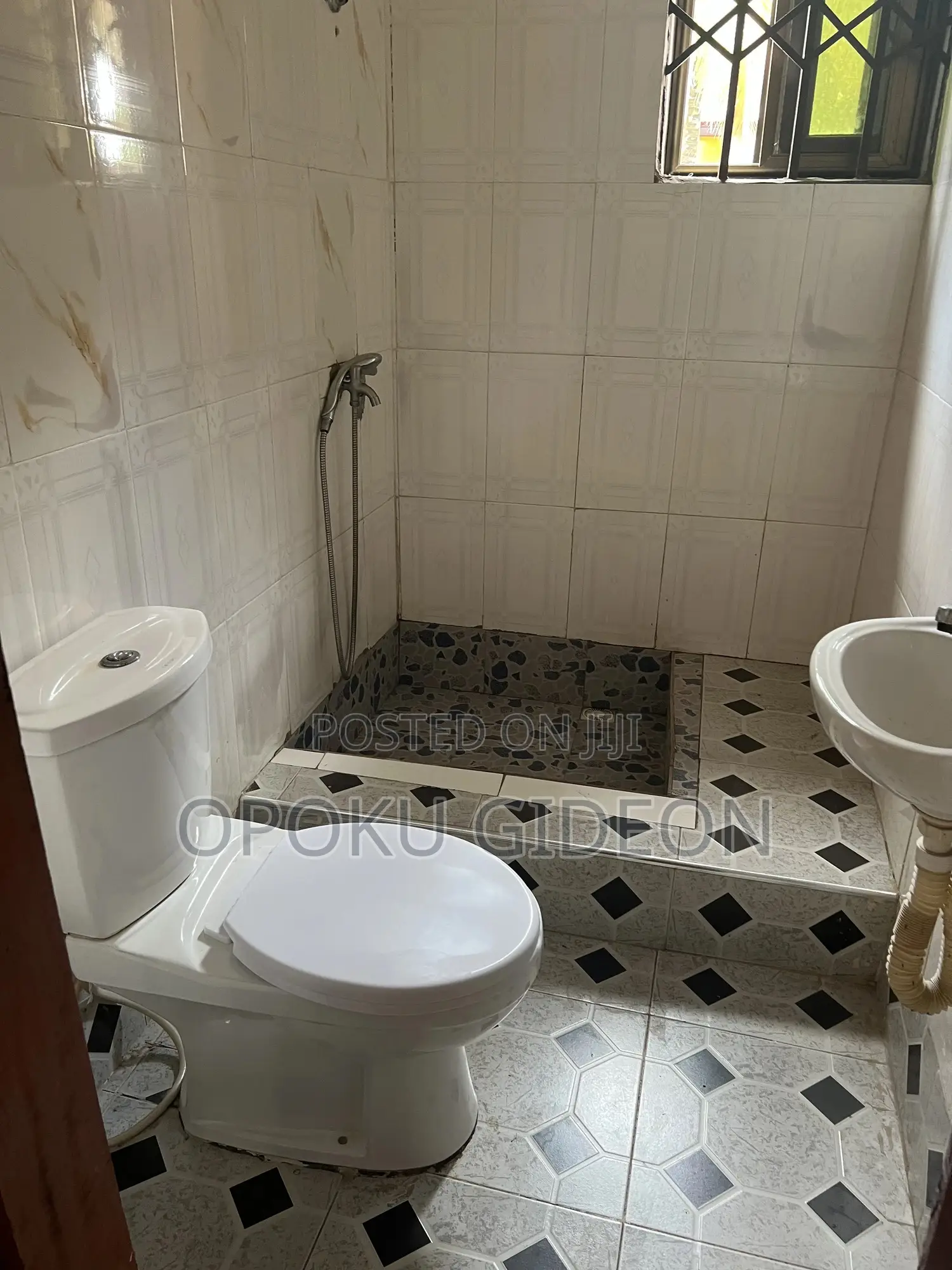 1bdrm Room & Parlour in Ablekuma for rent