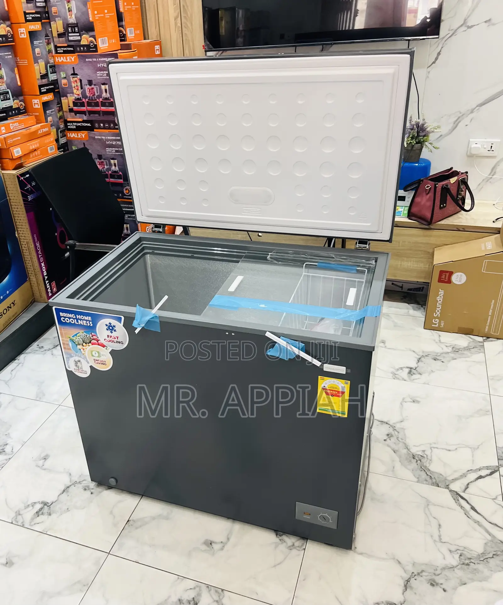 Super Cooling Nasco-Nas300 250liters Electric Chest Freezer.