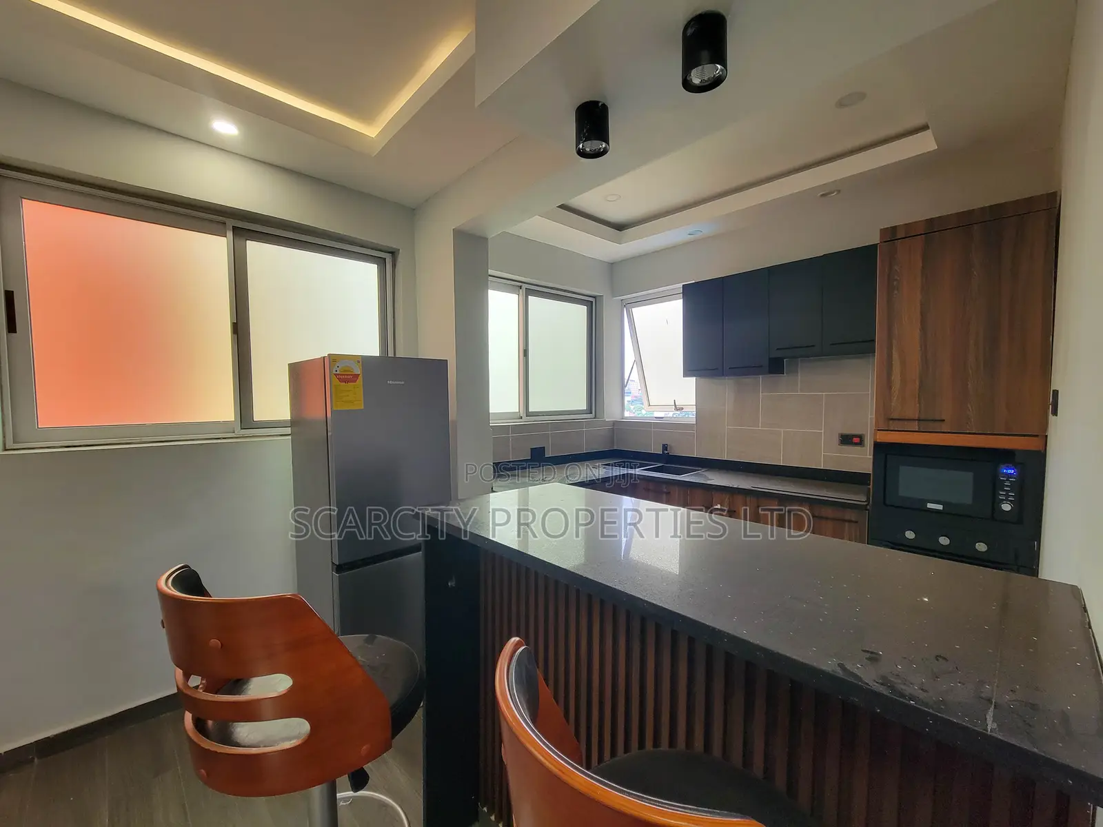 Furnished 2bdrm Apartment in Boundary Road Area for rent