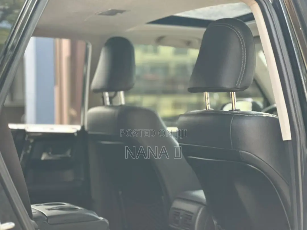 Toyota 4-Runner Limited Nightshade 4x4 2019 Black