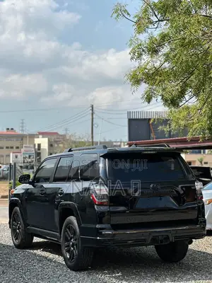 Toyota 4-Runner Limited Nightshade 4x4 2019 Black