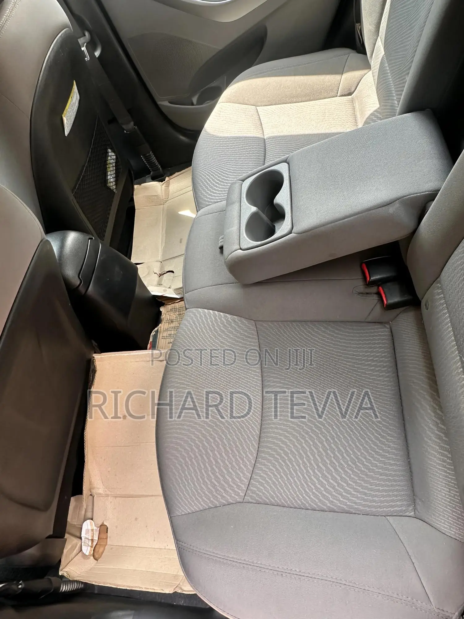 Hyundai Elantra Limited Sedan FWD (1.8L 4cyl 6A) 2016 Silver