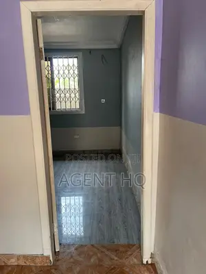 1bdrm Room & Parlour in Bortiano for rent