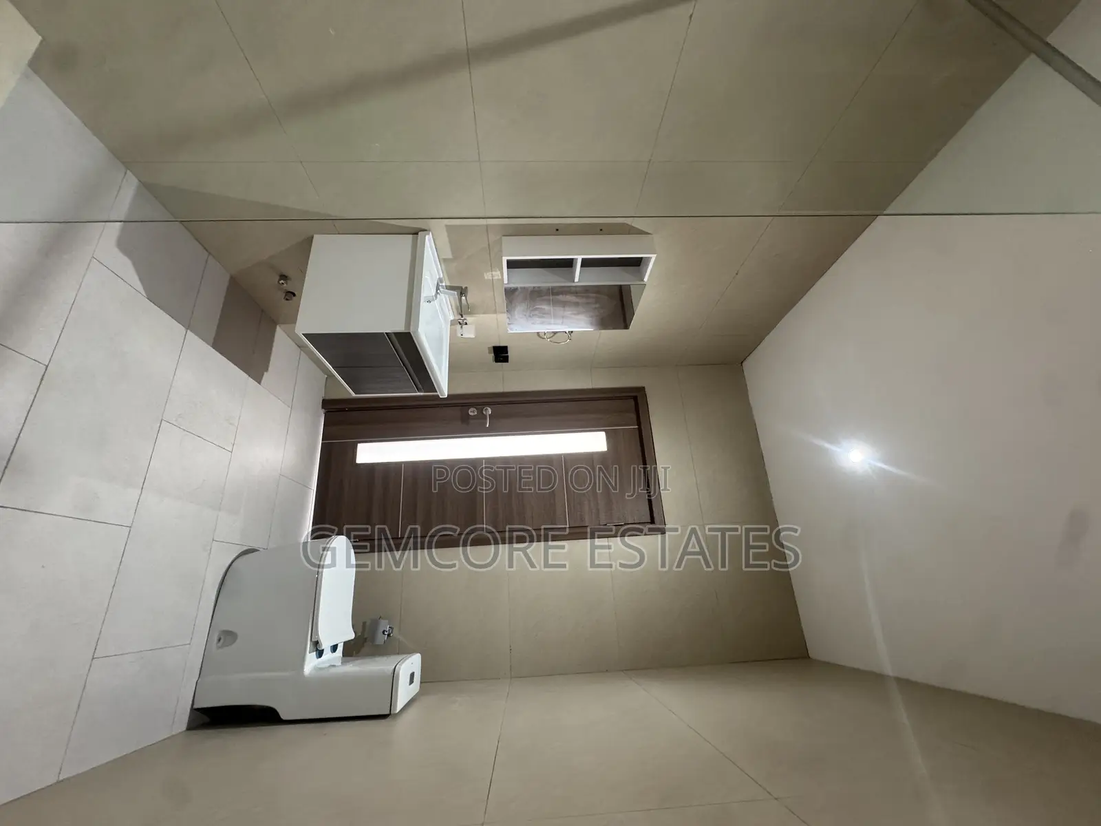 4bdrm House in Nanakrom, Ashaley Botwe for sale