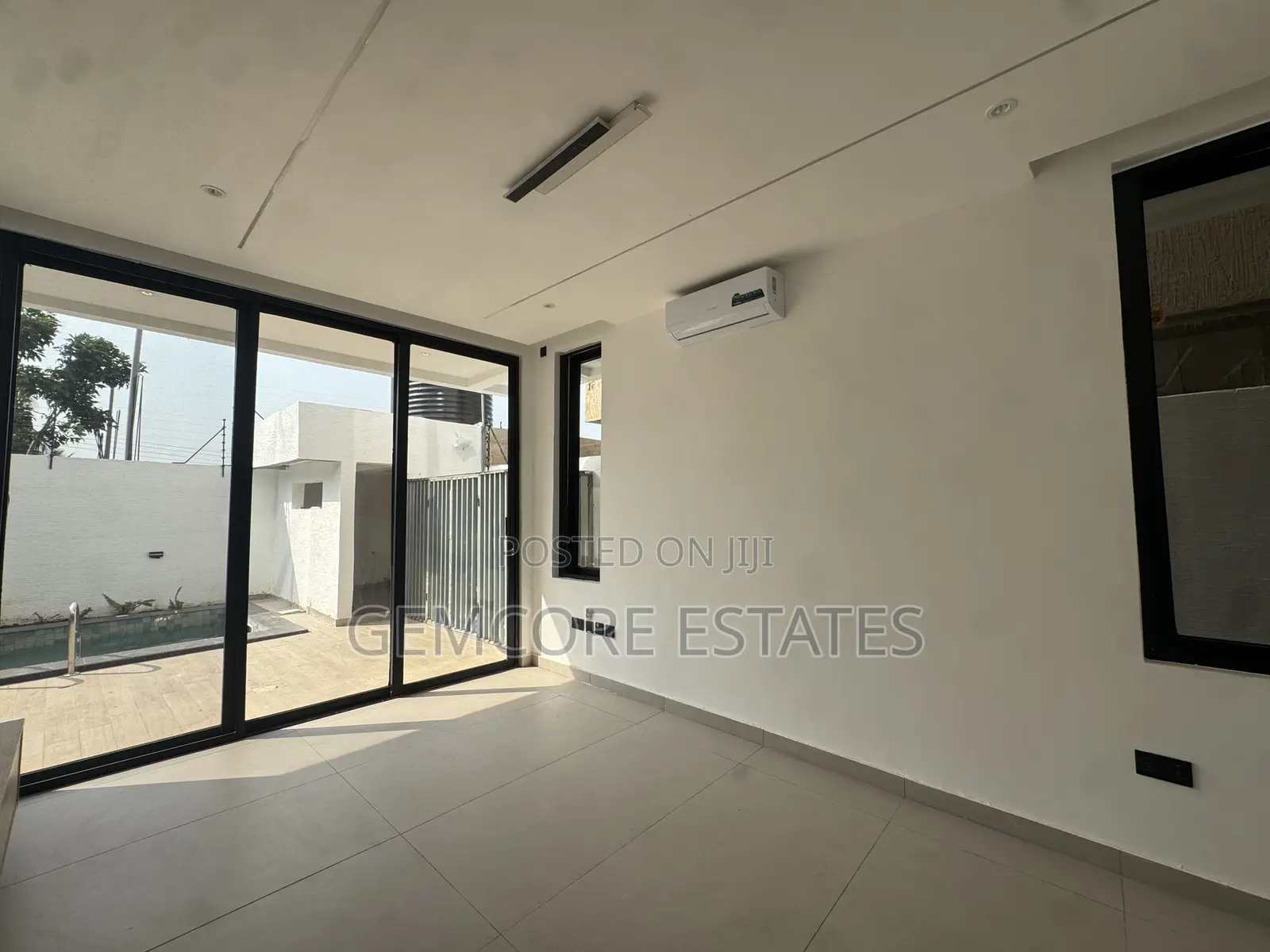 4bdrm House in Nanakrom, Ashaley Botwe for sale