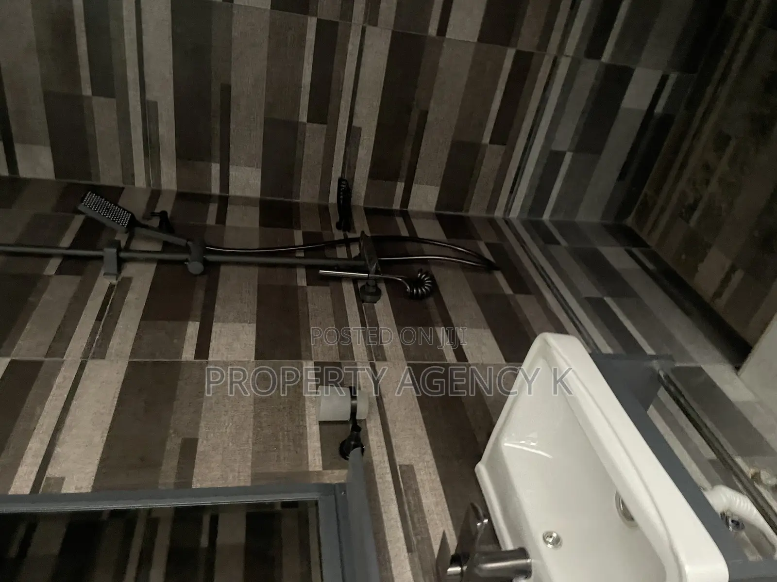 1bdrm Apartment in Accad Properties, Old Barrier for rent