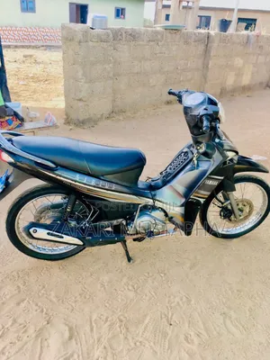 Yamaha 2021 Black