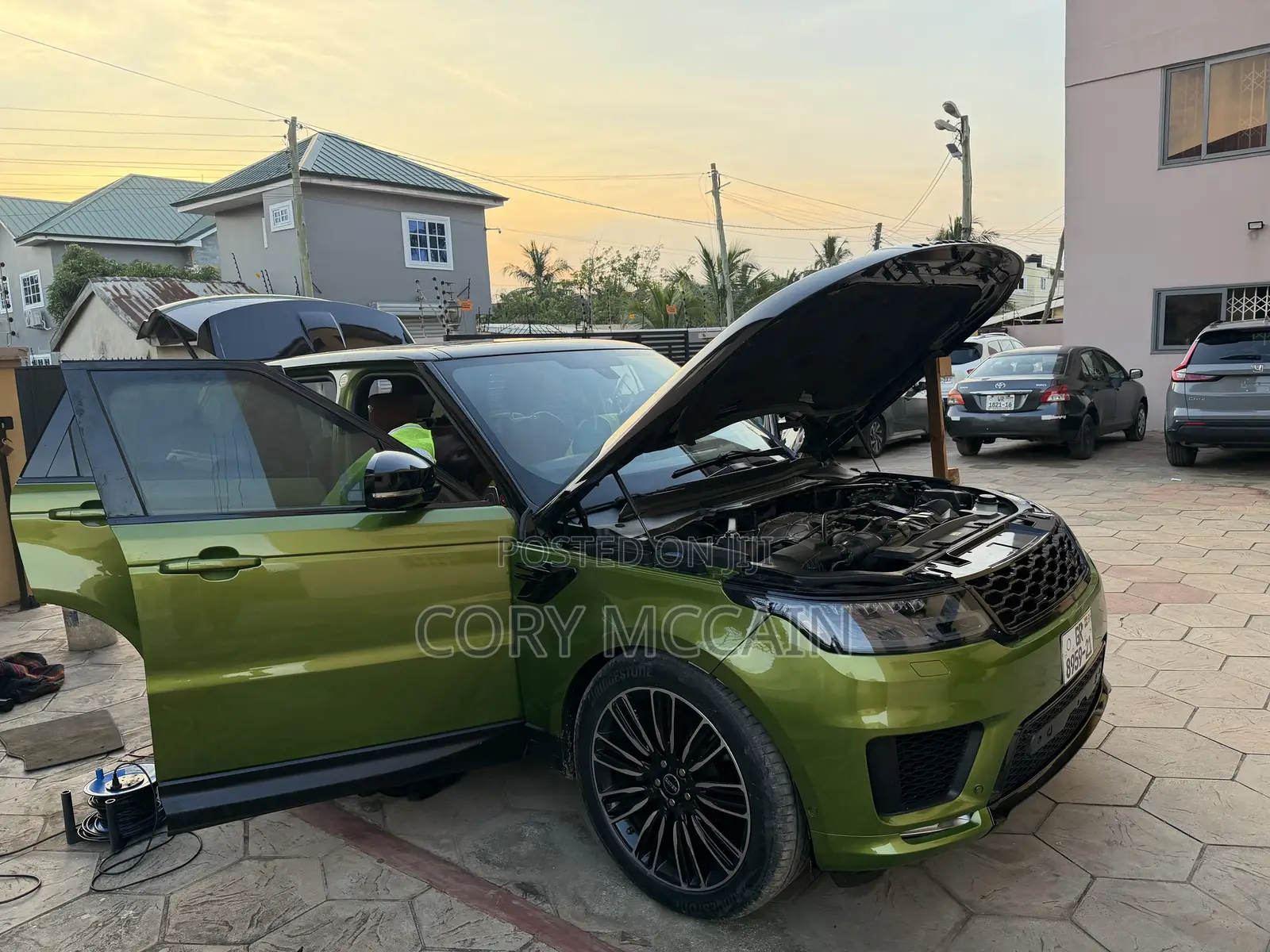 Land Rover Range Rover Sport HSE 4x4 (3.0L 6cyl 8A) 2014 Green