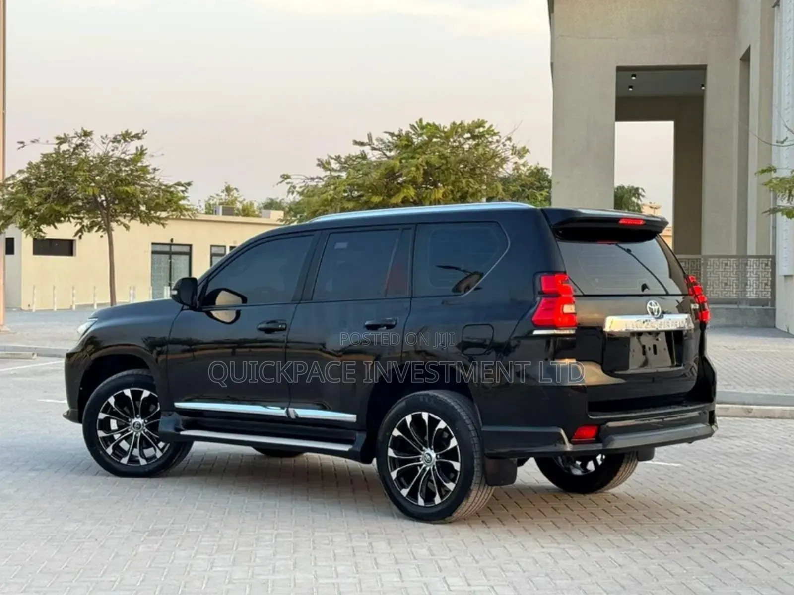 Toyota Land Cruiser Prado 2.7 2019 Black