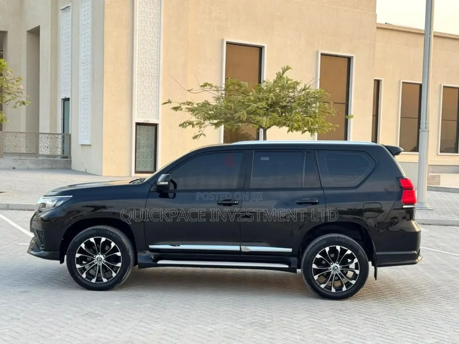 Toyota Land Cruiser Prado 2.7 2019 Black