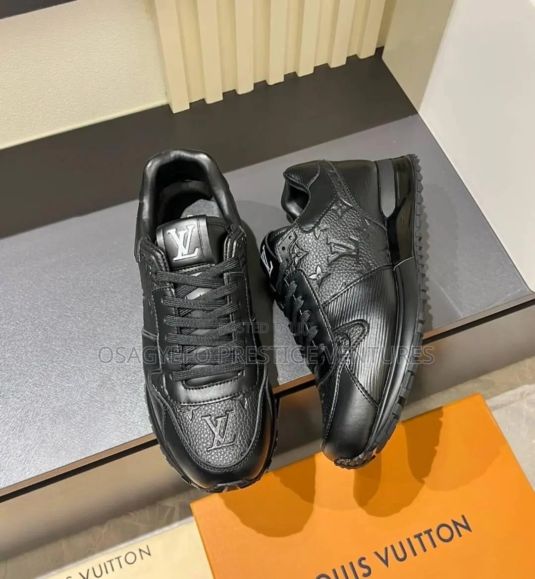 Quality Louis Vuitton Black Sneakers