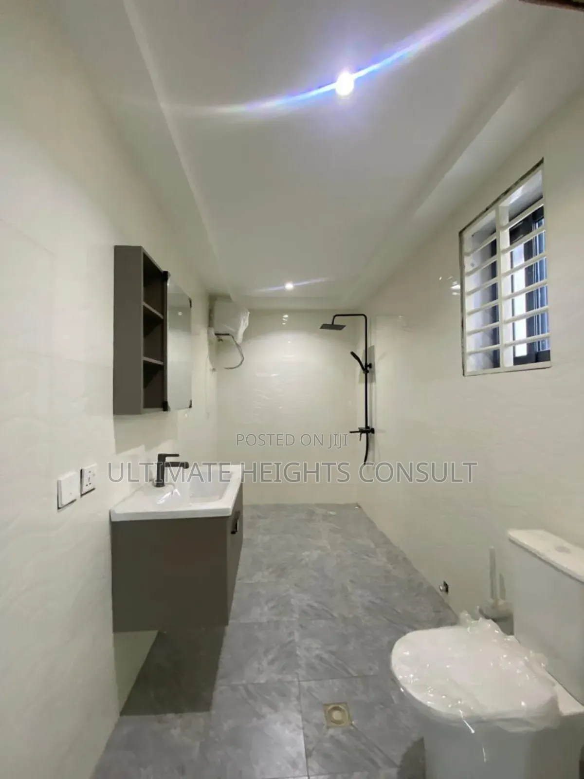 3bdrm House in Ashaley Botwe for sale