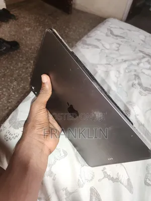 Apple iPad Pro 11 (2018) 64 GB Gray