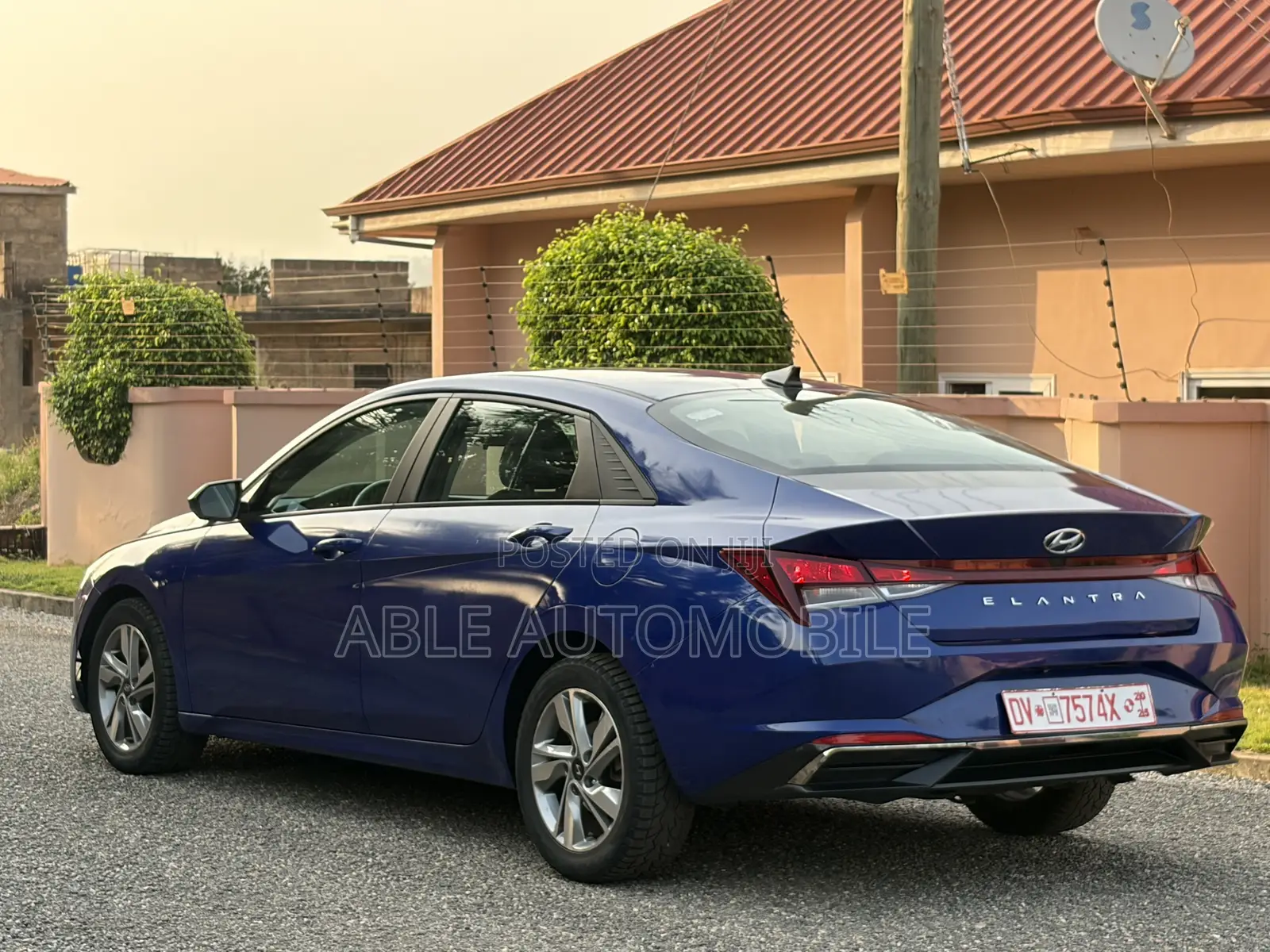 Hyundai Elantra Limited 2021 Blue