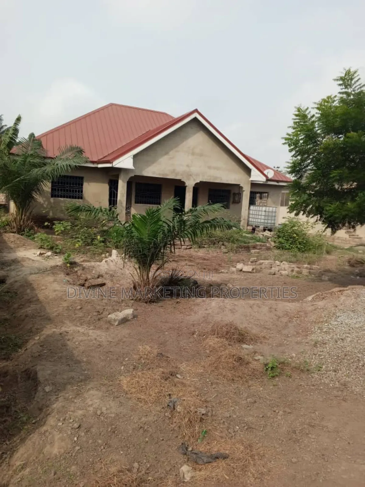 4bdrm House in Behind Kasoa Market for sale