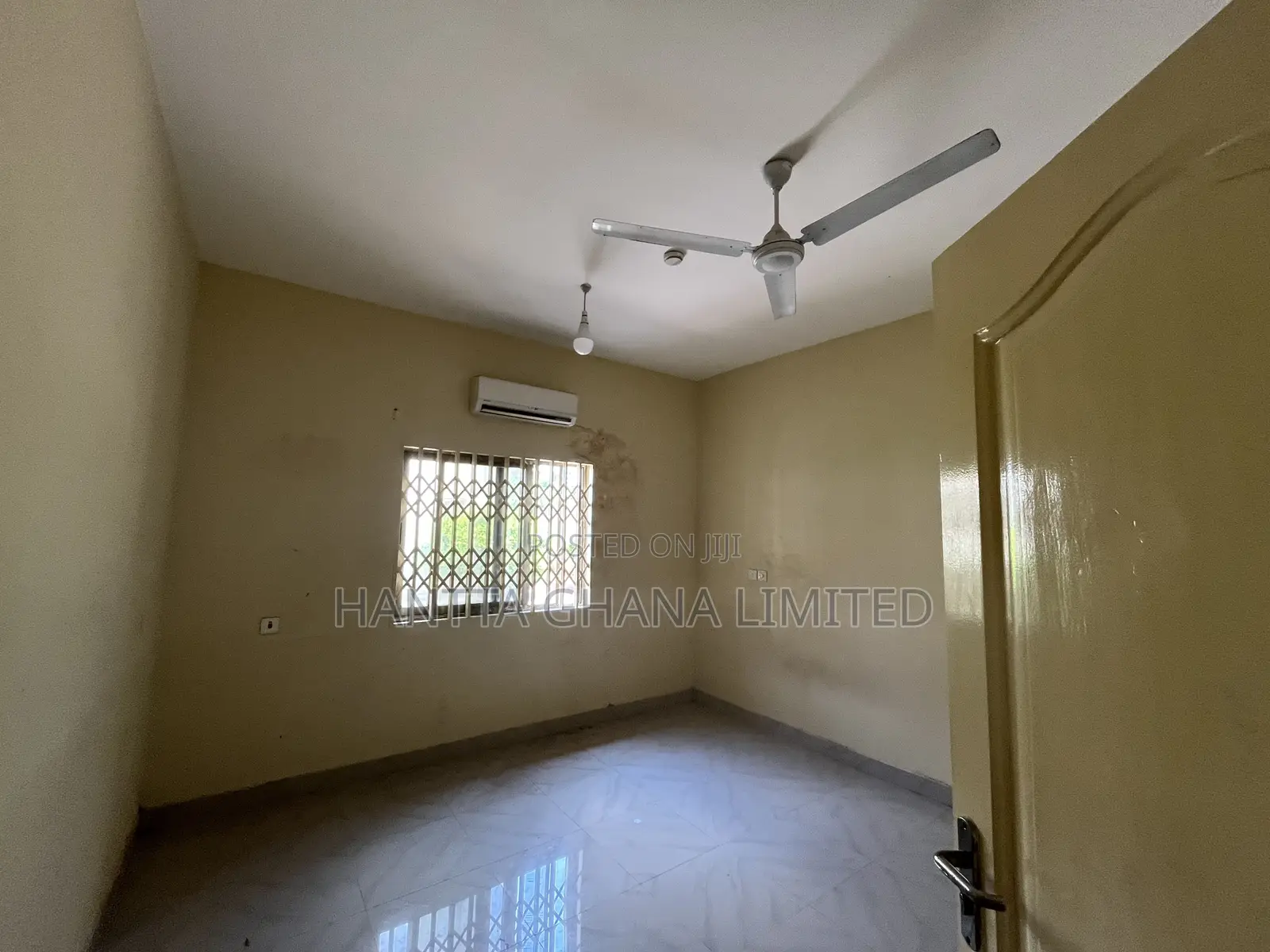 3bdrm Townhouse / Terrace in North Legon for rent