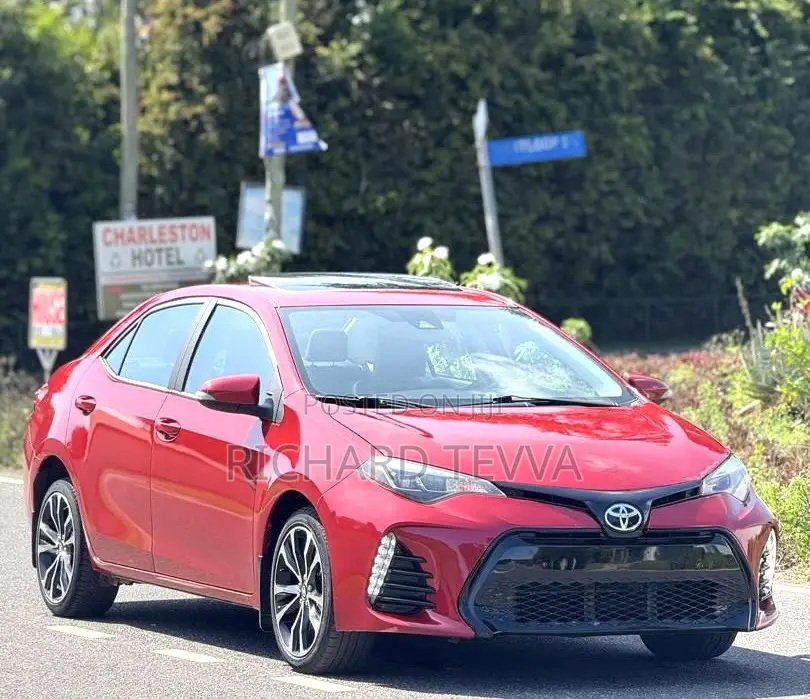 Toyota Corolla 2016 Red
