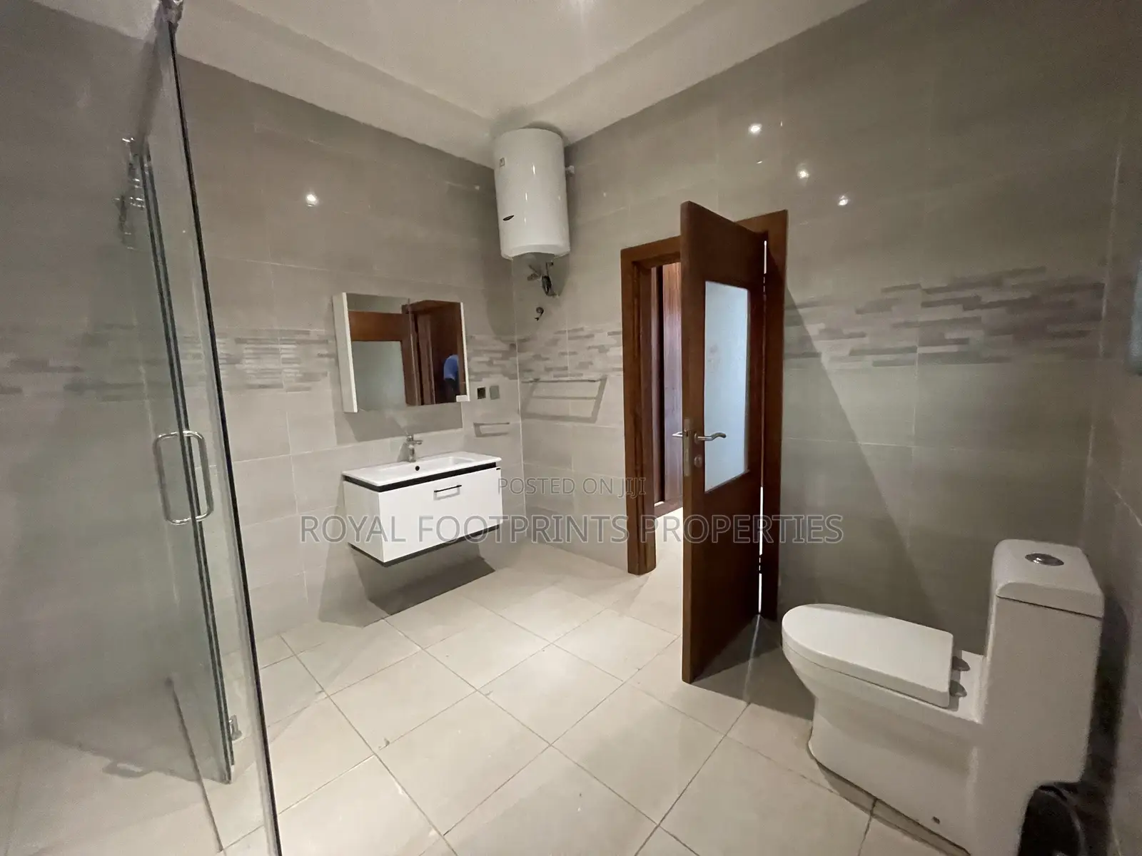 5bdrm House in Royal Footprints, Adenta for rent