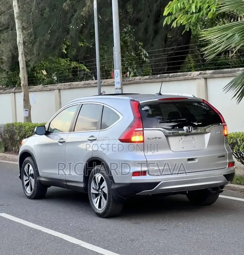 Honda CR-V Touring 4dr SUV AWD (2.4L 4cyl CVT) 2016 Silver