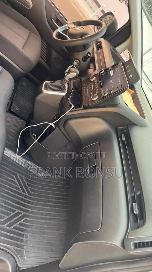 11-Seater Hyundai Staria Available for Rent