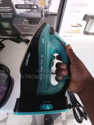 Steaming Iron - Cordless Design