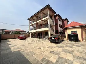 2bdrm Apartment in Bee Decor & Homes, Old Ashomang for rent