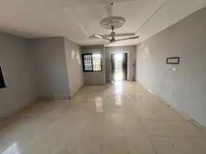 2bdrm Apartment in Bee Decor & Homes, Old Ashomang for rent