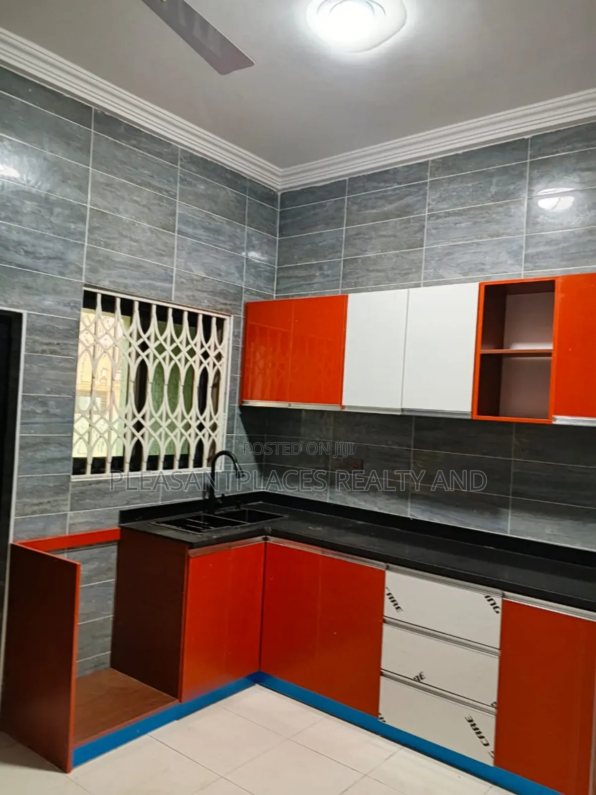 2bdrm Apartment in Pleasantplaces, Adenta for rent