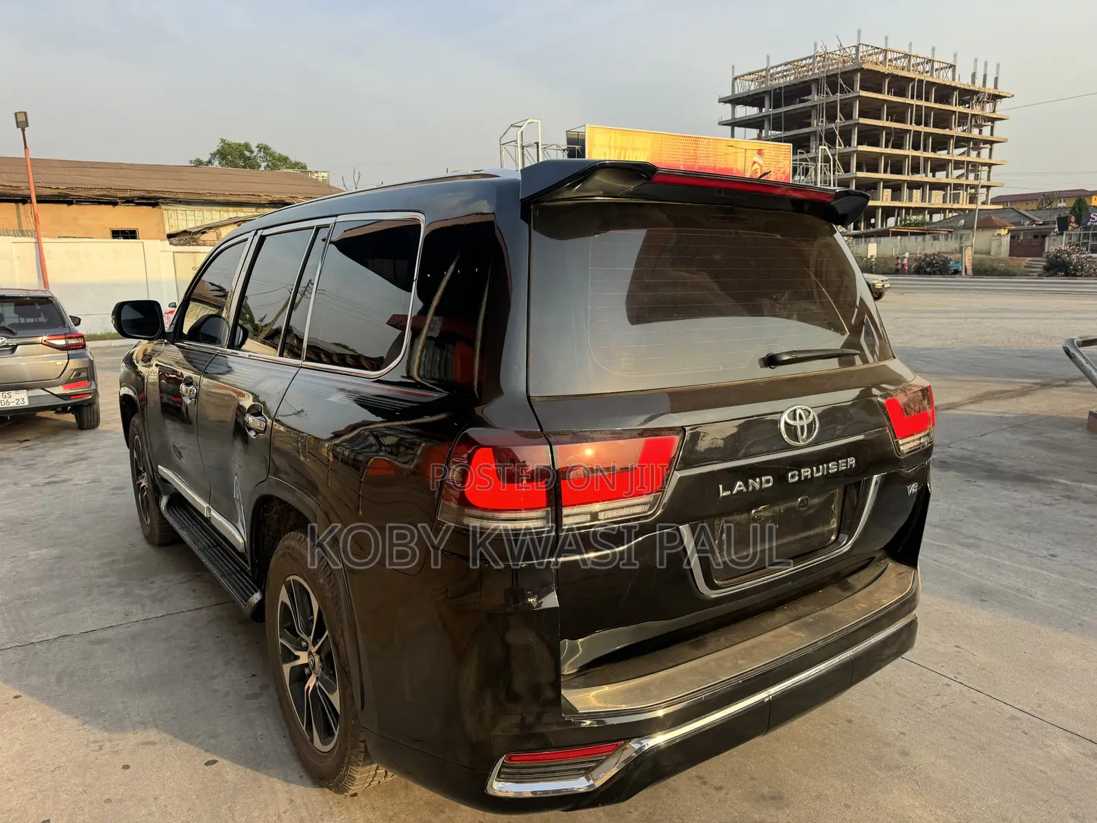 Toyota Land Cruiser 4.6 V8 GX-R 2014 Black