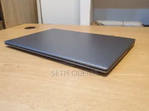 Laptop Medion 8GB Intel Core I5 SSHD (Hybrid) 256GB
