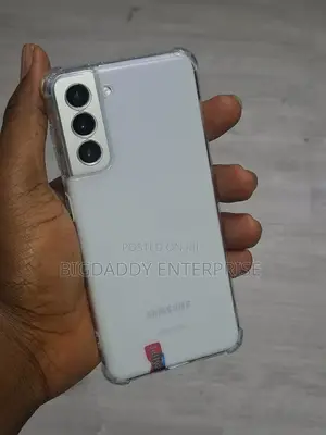 New Samsung Galaxy S21 5G 128 GB White