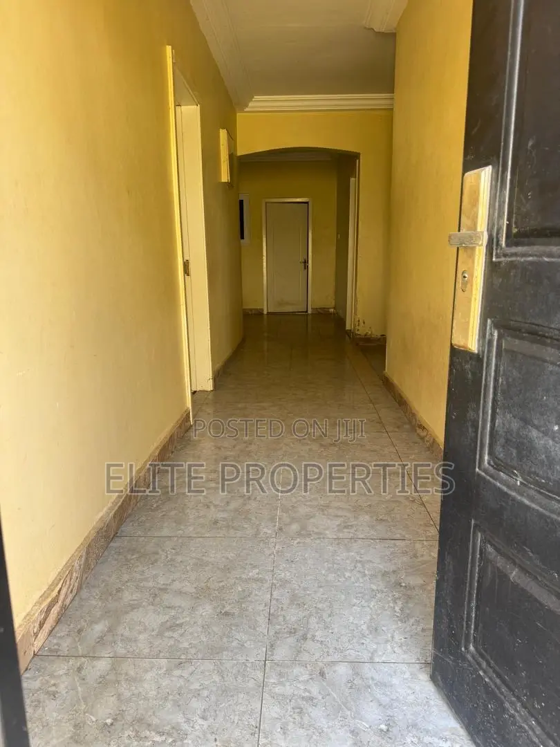3bdrm House in Mataheko Afienya for rent