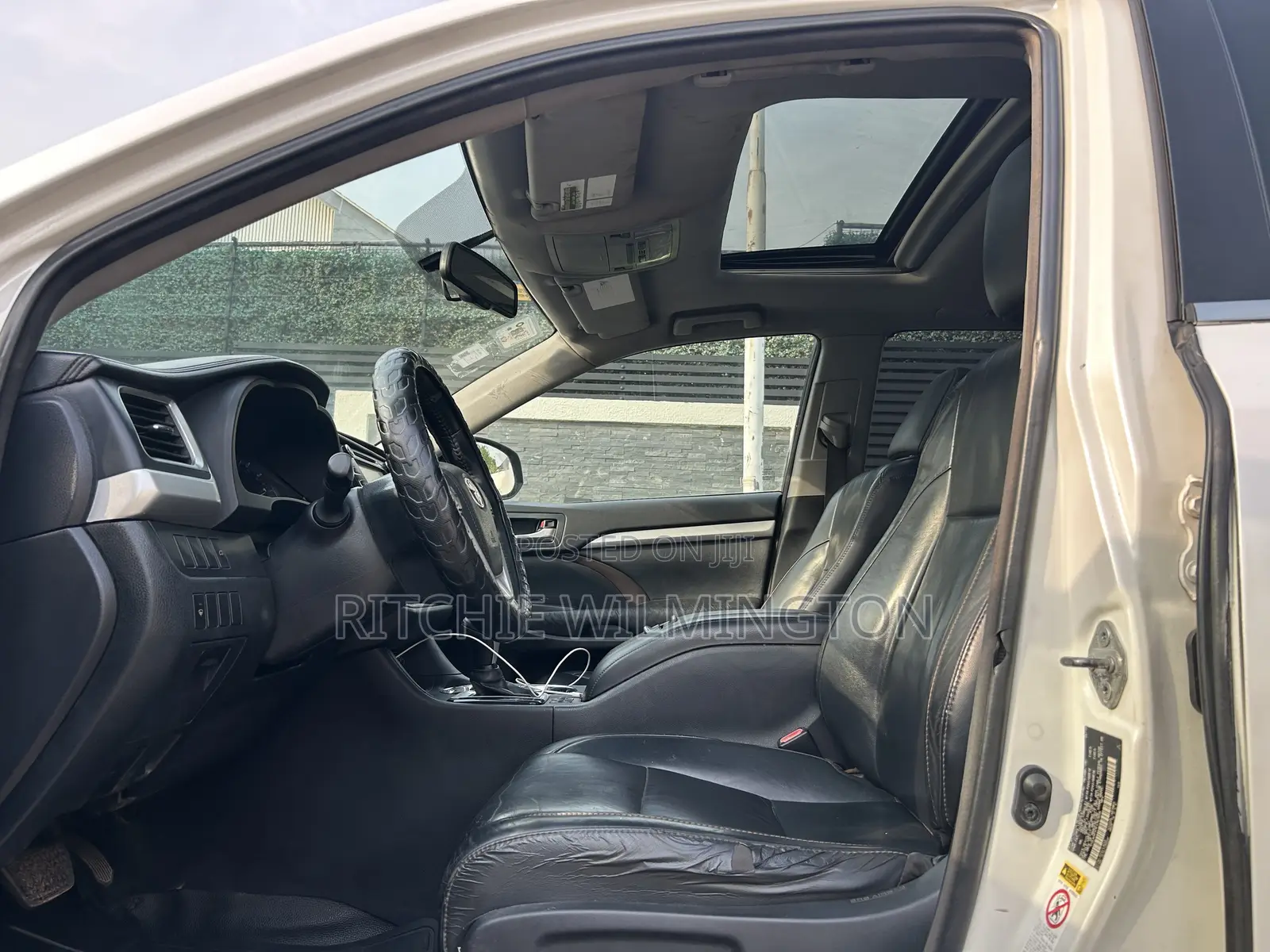 Toyota Highlander Limited 4dr SUV AWD (3.5L 6cyl 6A) 2015 White