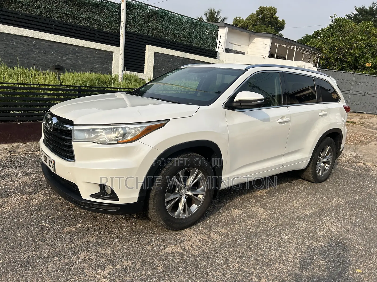 Toyota Highlander Limited 4dr SUV AWD (3.5L 6cyl 6A) 2015 White