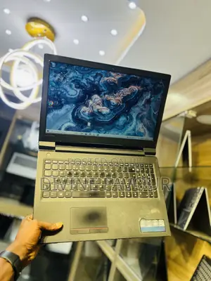 Laptop Lenovo IdeaPad Y530 4GB Intel Core I3 HDD 500GB
