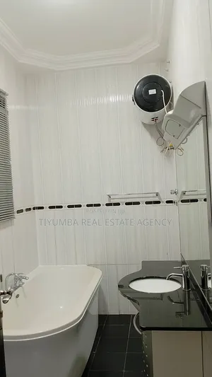 4bdrm Duplex in Tiyumba Real Estate, Airport Residential Area for rent