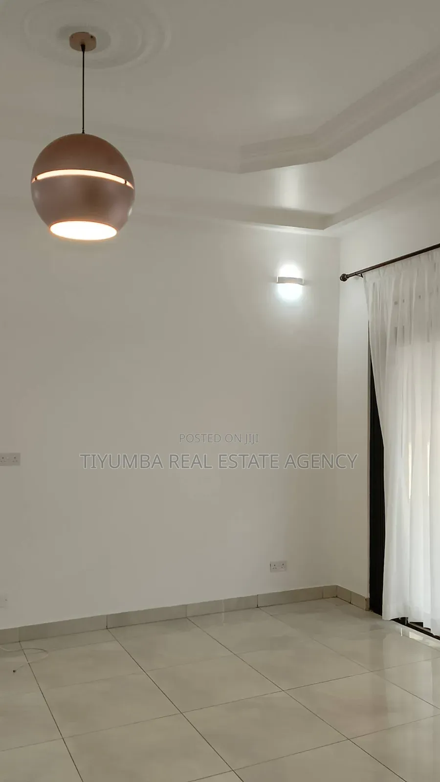 4bdrm Duplex in Tiyumba Real Estate, Airport Residential Area for rent