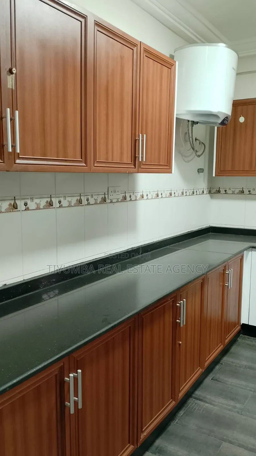 4bdrm Duplex in Tiyumba Real Estate, Airport Residential Area for rent